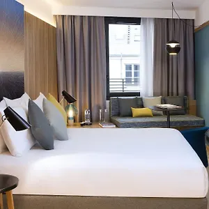 **** Hotel Drawing Francia