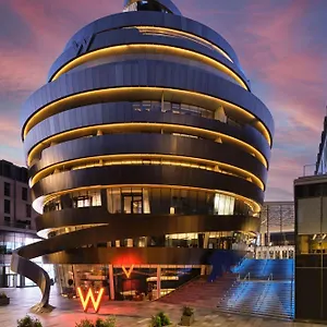 Otel W