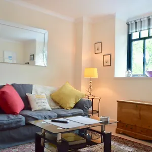  Apartment Gorgeous 2 Bedroom In Converted Church